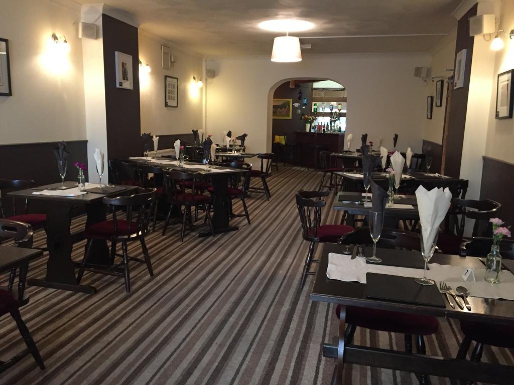 Stag & Pheasant Inn Carmel Extérieur photo
