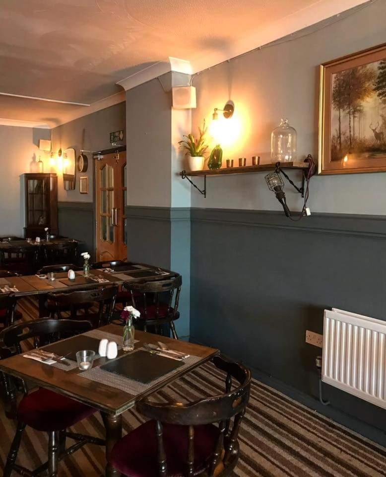 Stag & Pheasant Inn Carmel Extérieur photo